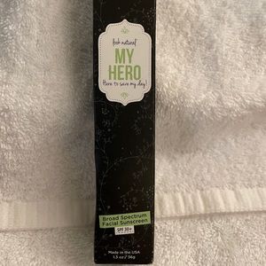Perfectly Posh "My Hero 30+ SPF" Facial Sunscreen